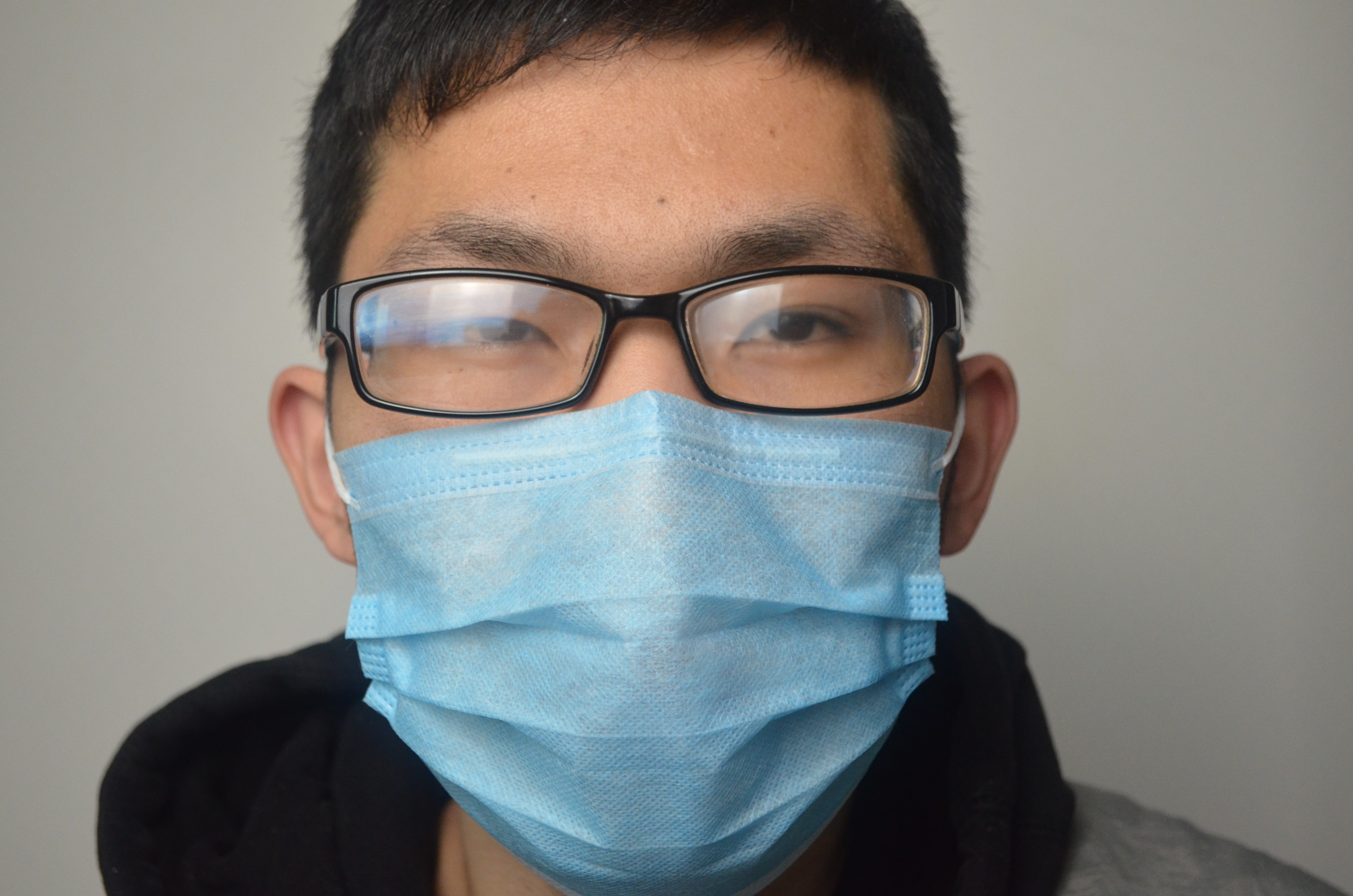 戴口罩出门眼镜起雾？教你几招轻松解决