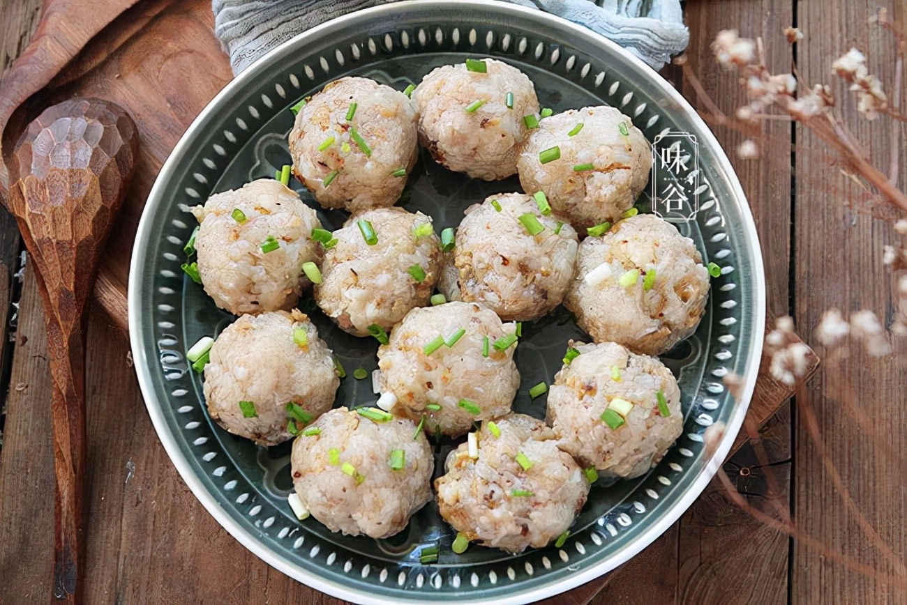 入冬后要多吃这菜，上锅一蒸就能吃，清淡爽口又开胃，孩子吃得香