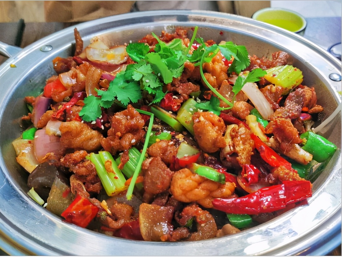 豪华配置!四川这所高校坐拥7大食堂,校园处处堪比网红打卡地