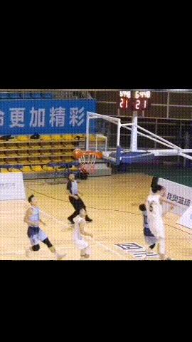 中国男篮未来之星－曾凡博