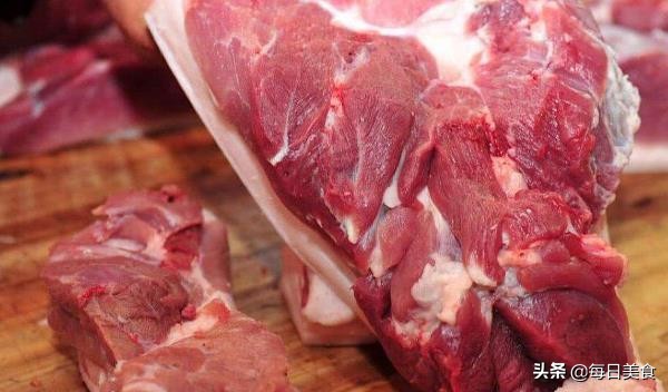 豬肉每公斤再漲10元！為啥牛肉羊肉不漲，就豬肉價不停