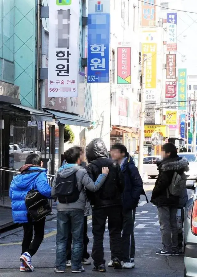 韩国校外培训班:越严打,越疯狂