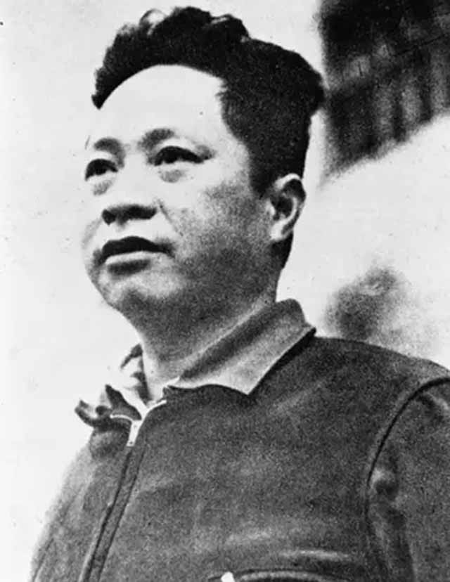 叶挺空难是意外还是谋杀？秦邦宪之子秦铁：没找到关键证人杜吉堂