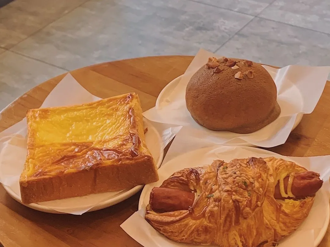 碳水星人欲罢不能！深圳这6家宝藏面包店，每款都很绝