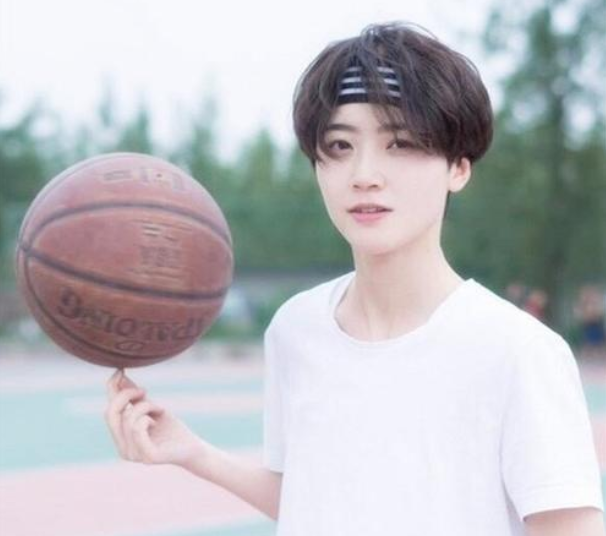 初中生男生帅气图片(这6种初中男生) - 赤虎壹号