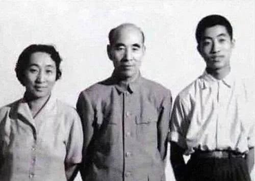 1955年，10大元帅夫人都是什么军衔，谁的最大，谁最美？