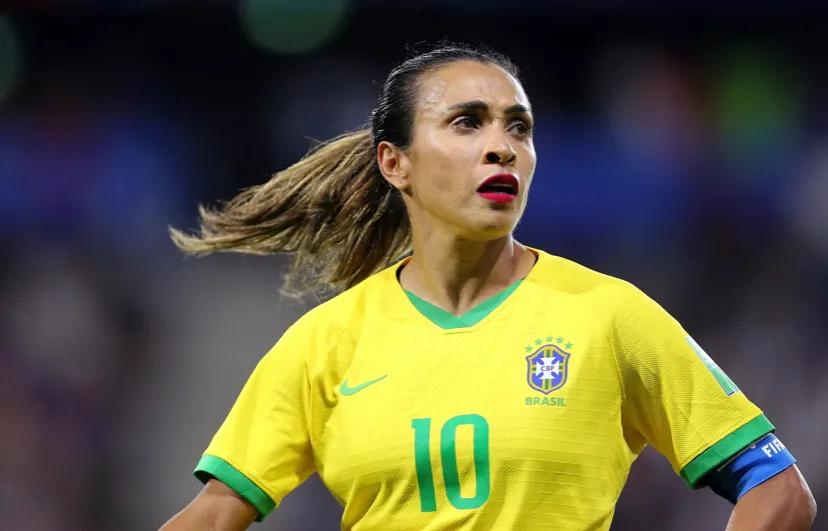 我心目中的世界女足历史十大球星！中国二人入选，巴西女足王登顶