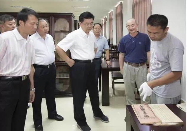 三轮车夫破格成复旦大学研究生，他的国学知识，远比专家还要高深