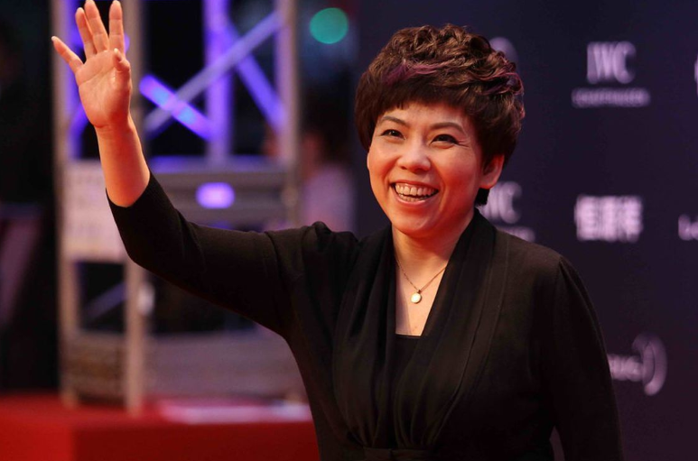 邓亚萍简历个人资料简介毕业学校(乒乓战神邓亚萍:清华学士,诺丁汉