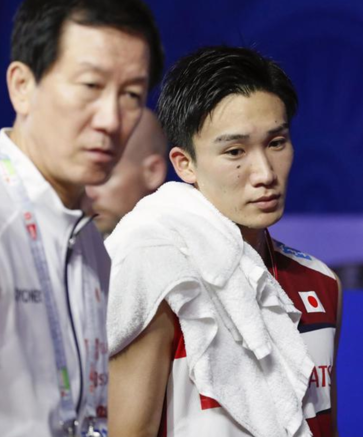 如何評價中國羽毛球隊選手石宇奇（日媒贊石宇奇是偉大運動員，撼動桃田賢斗地位，世錦賽令人不安）
