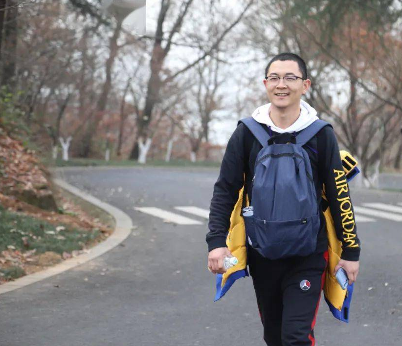 大学毕业想考公务员，备齐“三大证书”，成功上岸几率高