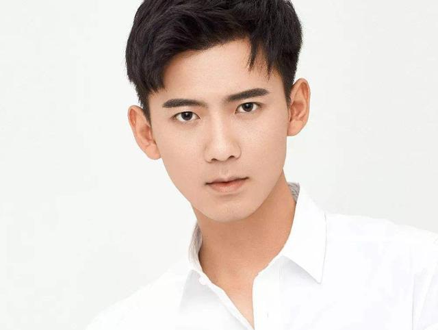 《一年级》已过三年，现在除了虞书欣你还认识谁？