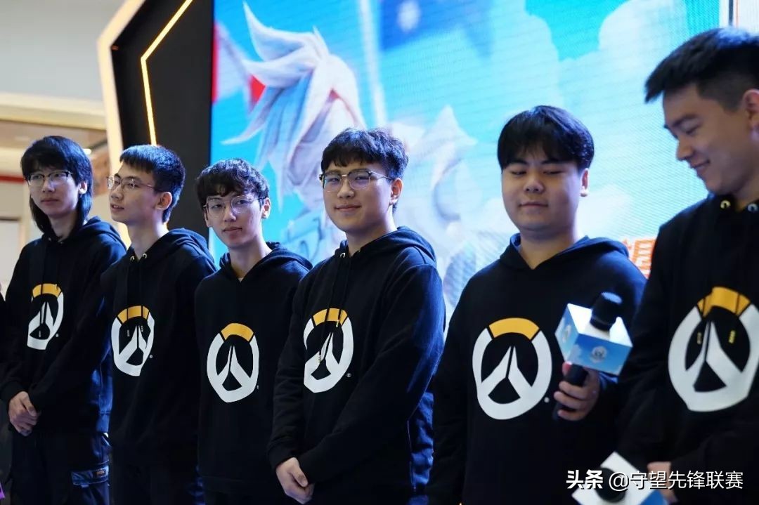 守望先锋世界杯中国队谁管理（世界杯中国队主教练王星睿：必要燃烧的火焰）