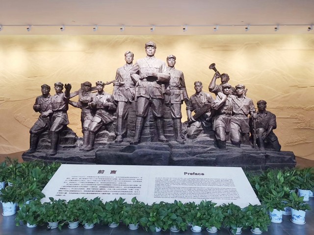 红军曾有11个军团，首任军政主官都有谁？1955年什么军衔？