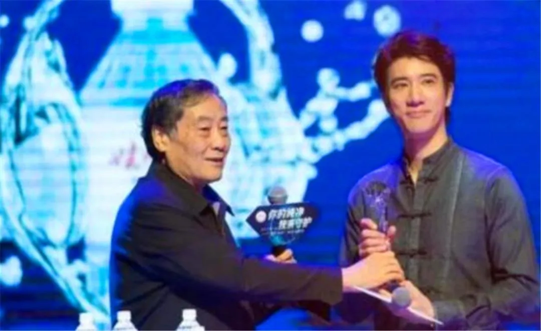 狂跌300亿！爆红的喜茶们，终于“杀死”娃哈哈