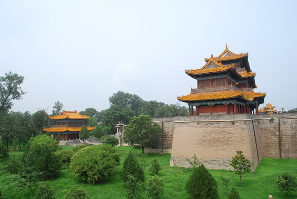 西岳庙：号称陕西“小故宫”，历代帝王前来朝拜，游华山必去之地