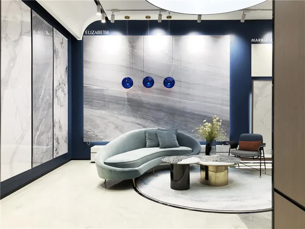 TA每年以100+门店递增！五年打造现代砖最大终端网络