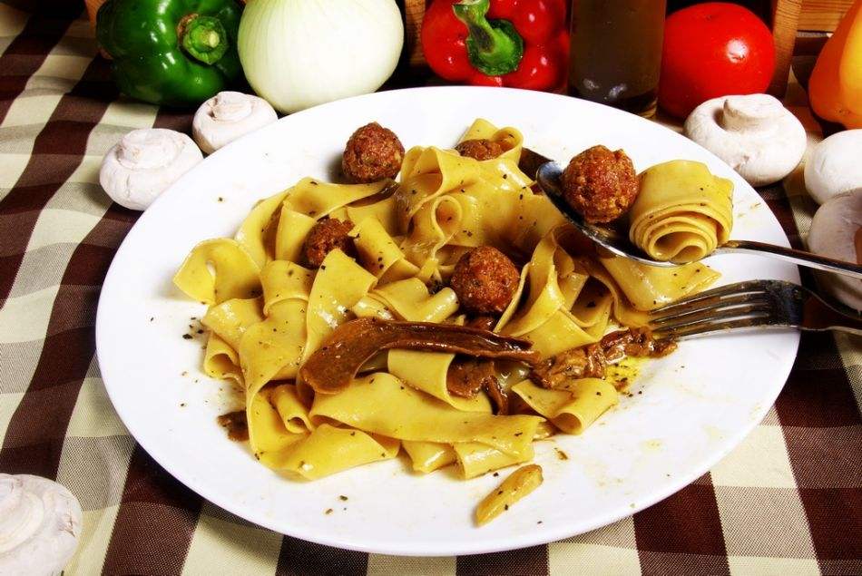 古罗马的美食(古罗马人餐桌上菜肴如此丰富，这些食物来自于什么地方呢？)