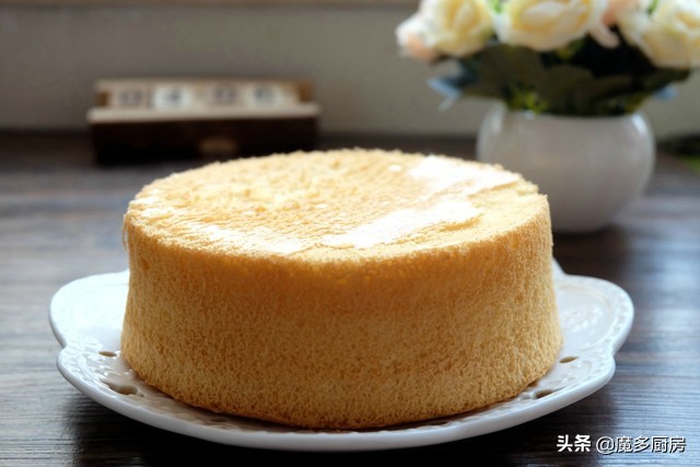 怎么做蛋糕（想吃蛋糕不用买自己在家做更容易）