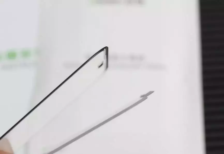 变着方法弄碎我的iPhone手机膜-17款钢化玻璃膜大横评