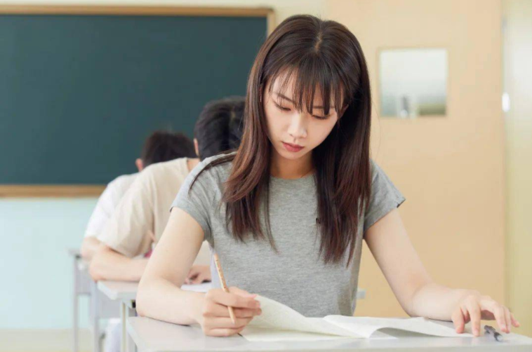 高考迟到1分钟，复读煎熬365天，考生要多加注意