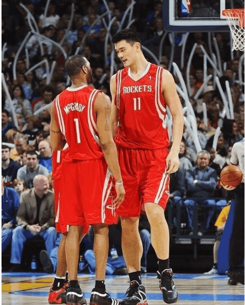 为什么nba的腿那么细(NBA球员小腿有多细？KD超细小腿美如画，奥胖小腿和身材形成对比)