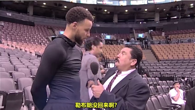 库里脱口秀采访（NBA总决赛爆笑采访：库里为詹皇签名，一问题让勇士众将面红耳赤）
