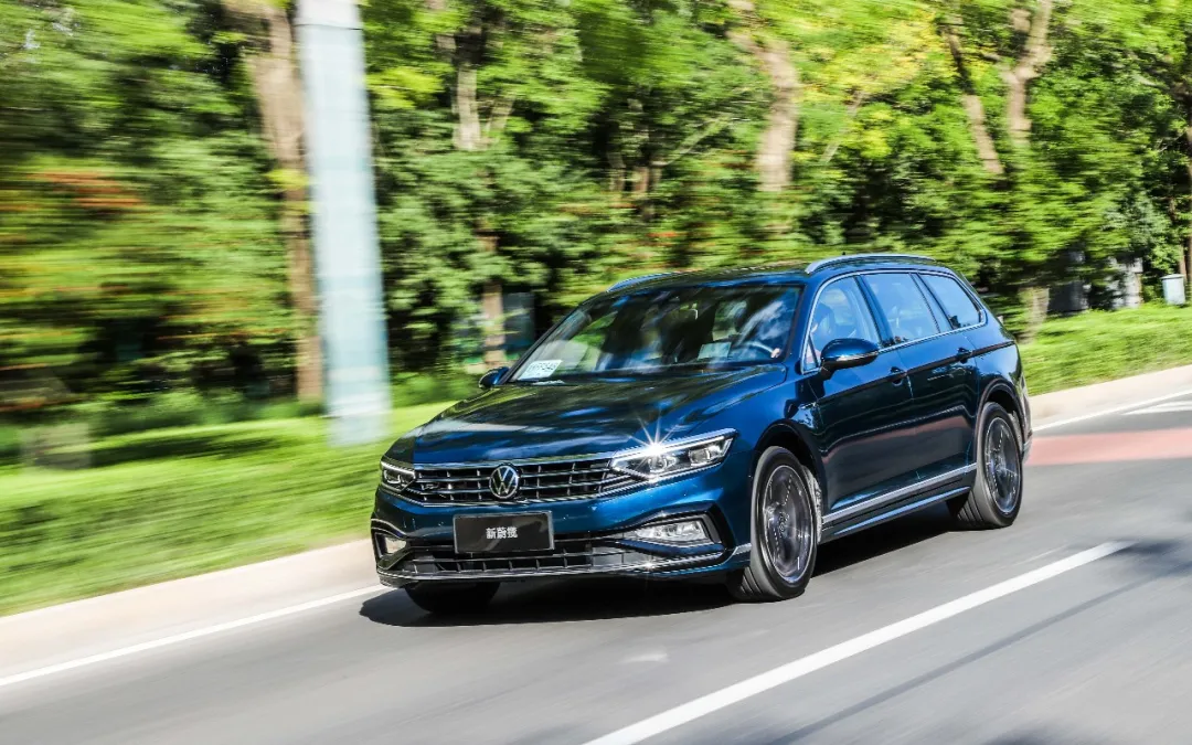 2.0T+DCC可变悬架，比轿车好看，实用性不输SUV