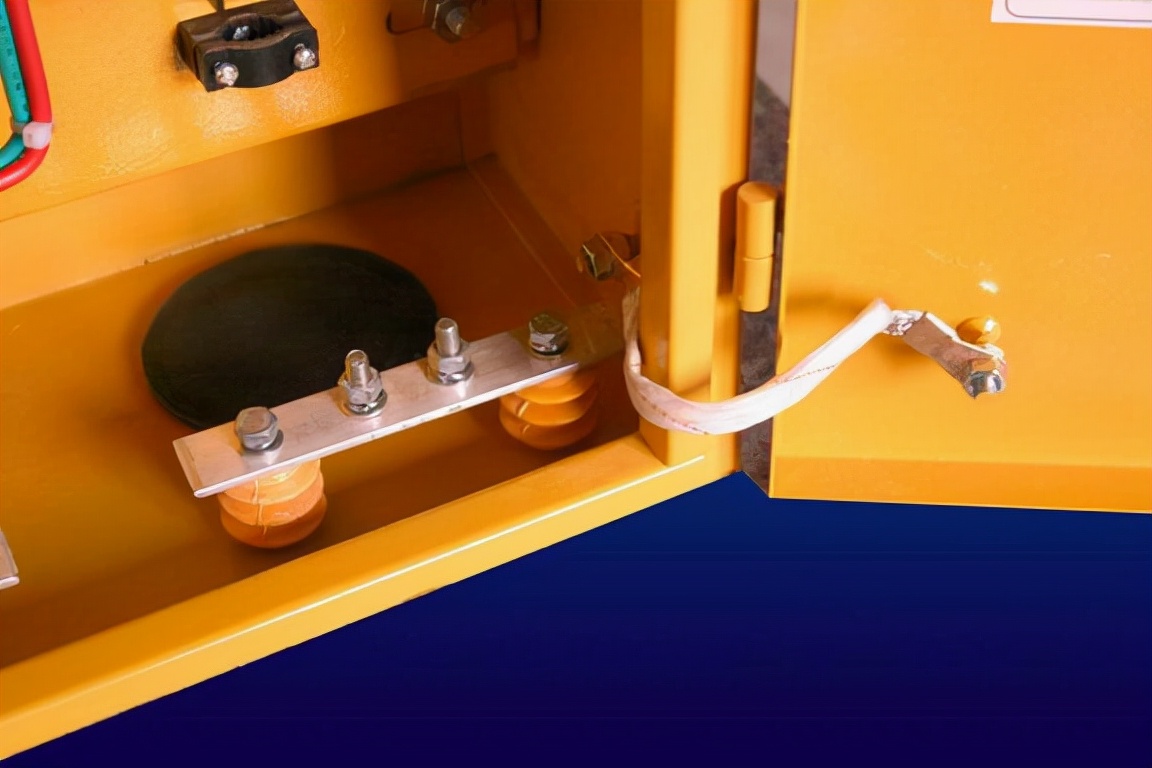 什么是三级配电二级保护？事故频发，工地临时用电应如何配置？