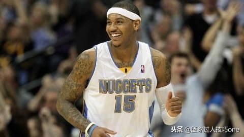 nba球星为什么要戴发带(NBA历史6大“发带巨星”：艾弗森引领发带潮流，考辛斯却拿它撒气)