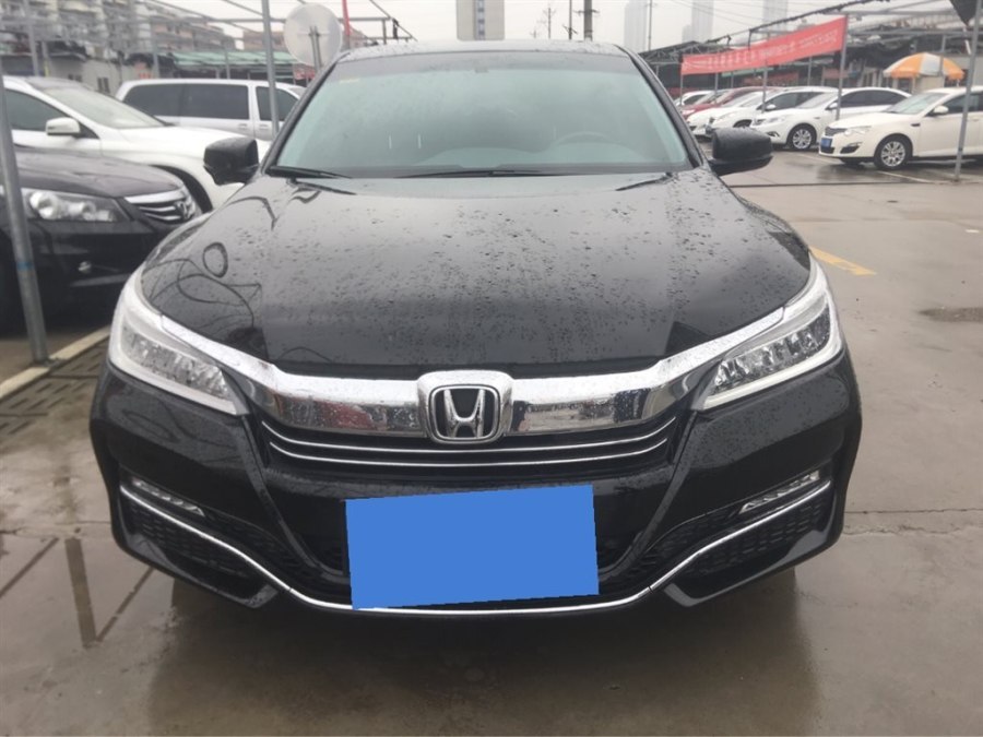 日系b级本田经典,看家自吸还是进取涡轮?9.5代和全新雅阁对比