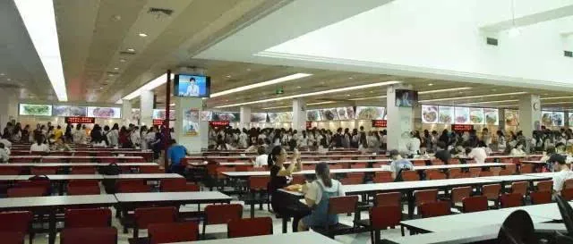 听说在这里可以吃到全国各地美食，展开说说