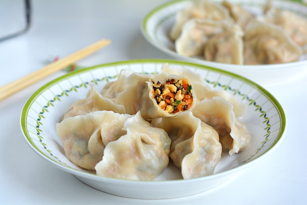 最近蔬菜有点儿小贵,试试这个素三鲜饺子,换着花样天天吃不腻