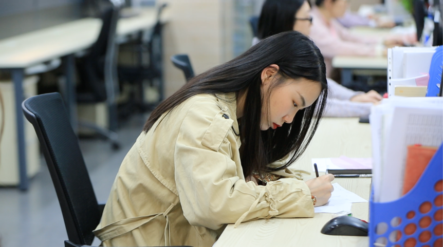 做20年内衣、连续八年全网销量最高，这个70后大叔最懂女人
