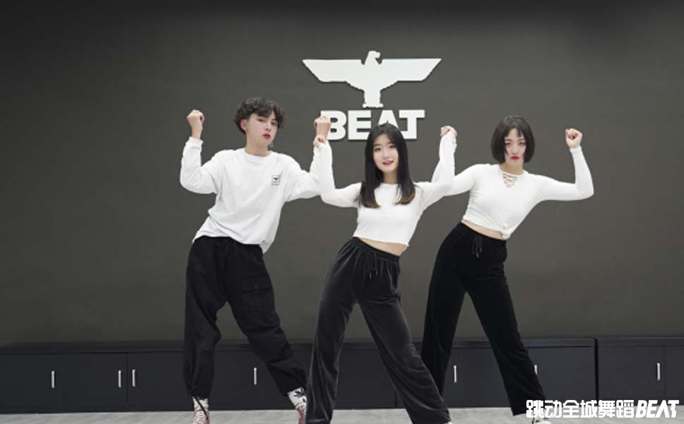 如何选择专业的舞蹈培训机构？错误的选择影响孩子学舞蹈的道路