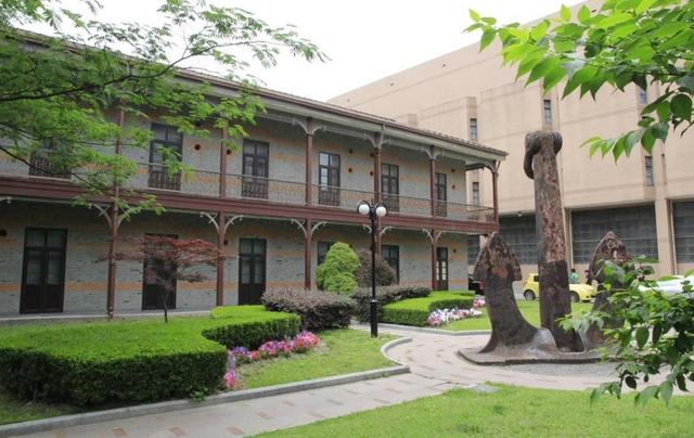 2021交通类高校排行榜，上海交大榜首实至名归，西安交大屈居第二