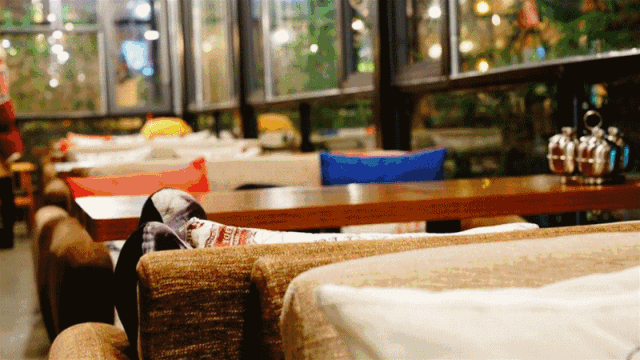 带你品味地道昆明老滋味~79元抢昆明老孔雀傣味酸汤火锅套餐！