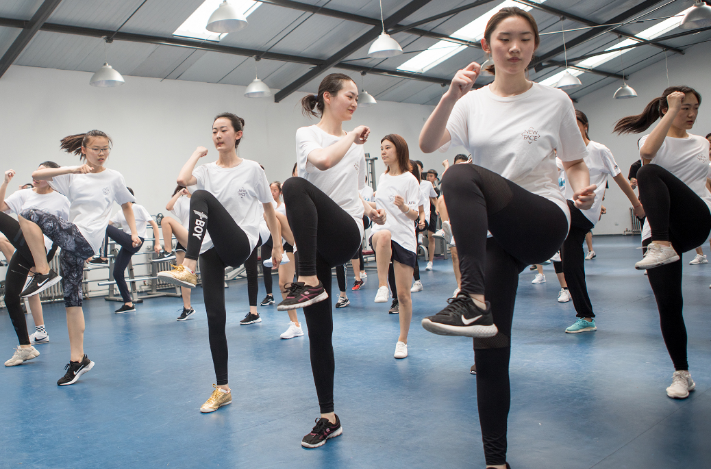 2021年“新校花”来袭！颜值神似高圆圆，网友反驳：差太多了