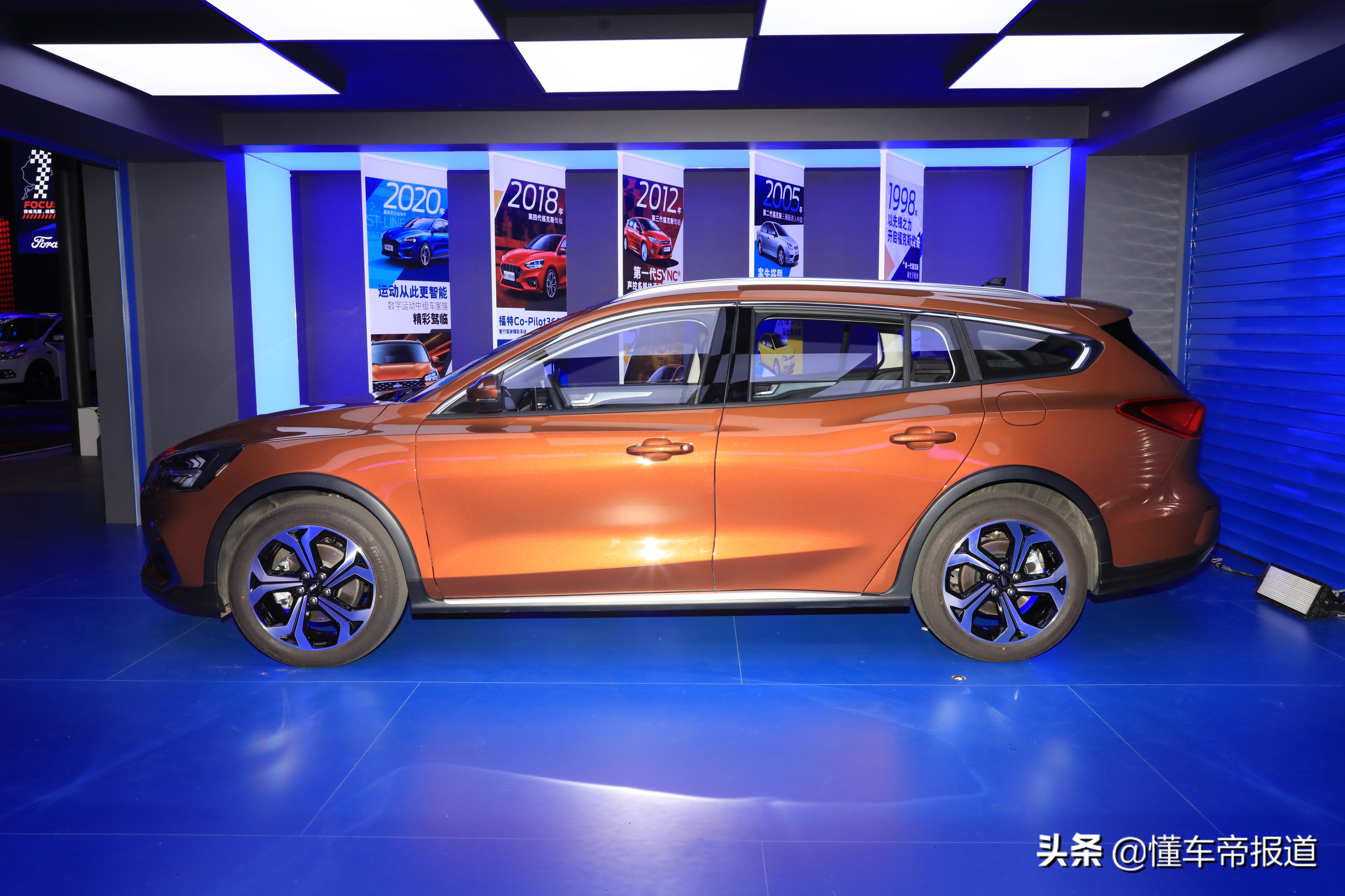 新车 | 15万元谁更吸引瓦罐迷？福克斯猎装版对比明锐旅行版