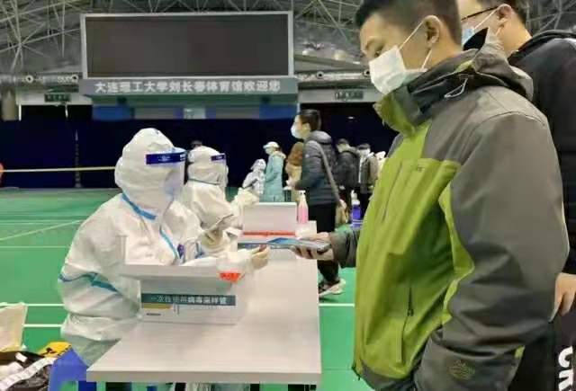 辽宁34名大学生感染，已妥善安置，家长希望能够提前放假