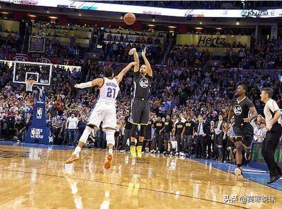 以前nba为什么不能包夹(为什么近代NBA最长不过三连冠，因为联盟不允许太长的王朝出现)