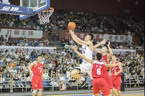 浙江大学篮球(超燃画面来袭！浙大男篮闯入CUBA八强！)