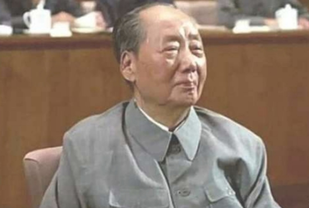 肌肤敏弱惹烦忧，痒痛交织恼难休。