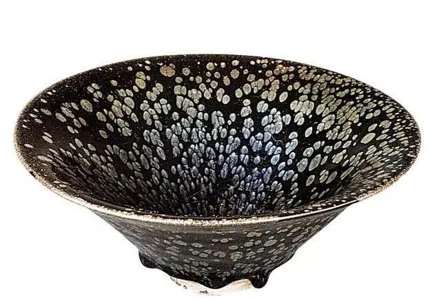 曜变天目(曜变天目:华美不可方物,中国制造,日本国宝,存世仅3件半)