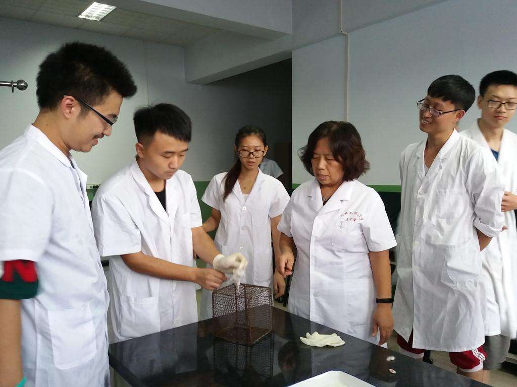 大学哪些专业对“身高”有要求？高考生注意，报考注意“避坑”