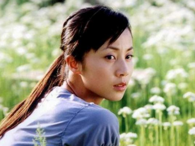 黄磊的玄妙情史，从兄妹情到第四种感情，靠才华征服了5个女人