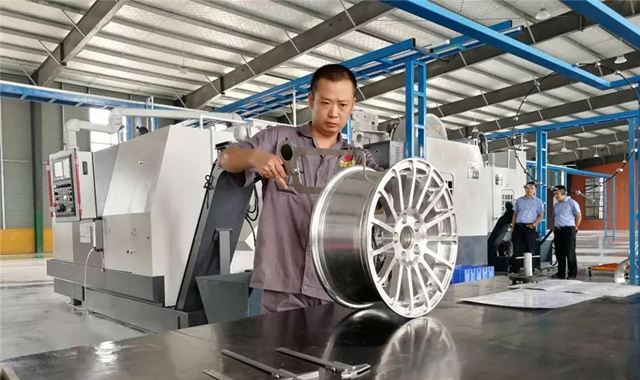 中国镁资源统治95%全球市场，一年涨价7倍后，减产卡住欧美脖子