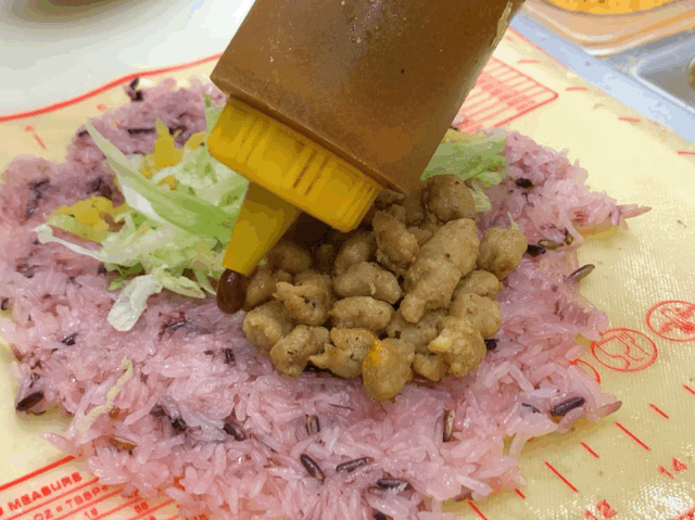 一口气吃光17款招牌！陕西开一家火一家的饭团到底有多牛？