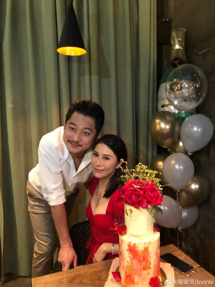 举办庆生活动,除了一众好友外,黎淑贤的四个儿子也齐齐到场为妈妈庆生