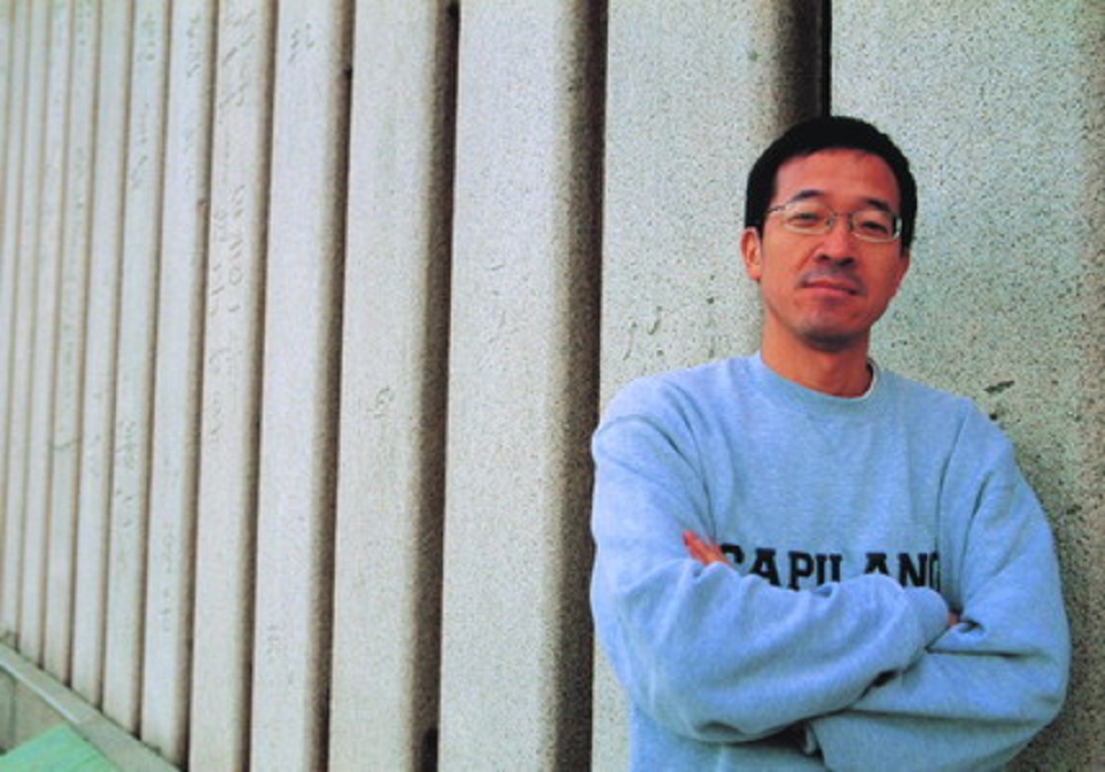 俞敏洪：给班里丑姑娘写情书，创业路上历经磨难，体面退场被称赞